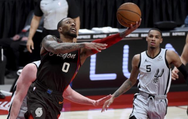 1620543654996084113.jpg Spurs_Trail_Blazers_Basketball_58119.jpg-db033-1226x0-c-default.jpg
