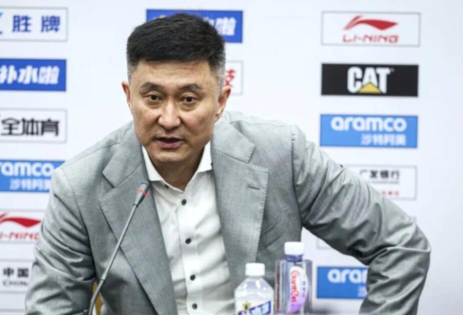 开云体育下载-杜锋阴阳发言被媒体人批评，杜锋盛赞张皓嘉，张皓嘉被球迷喊MVP